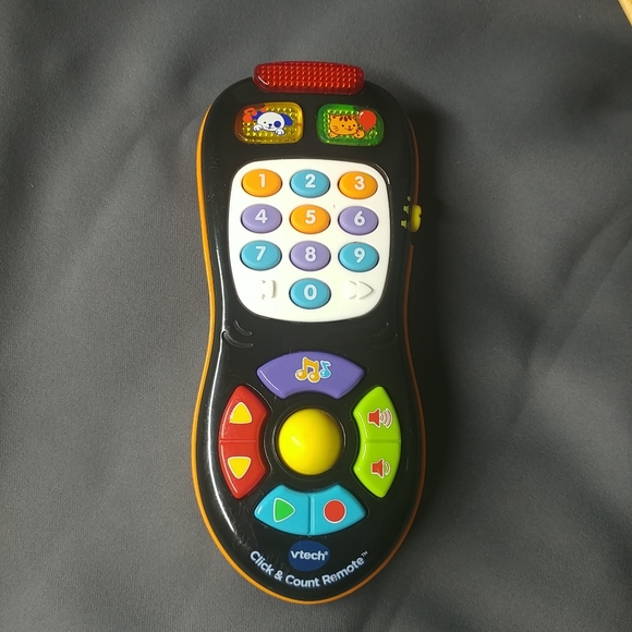 VTech Click & Count Remote Sounds Music & Lights Up Toy - Picture 2 of 15